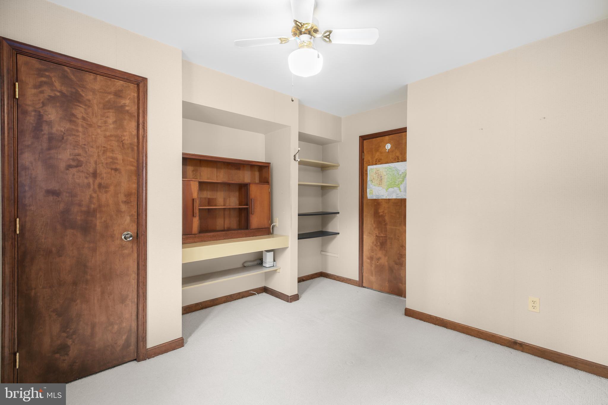 LAKEVIEW ESTATES - Residential