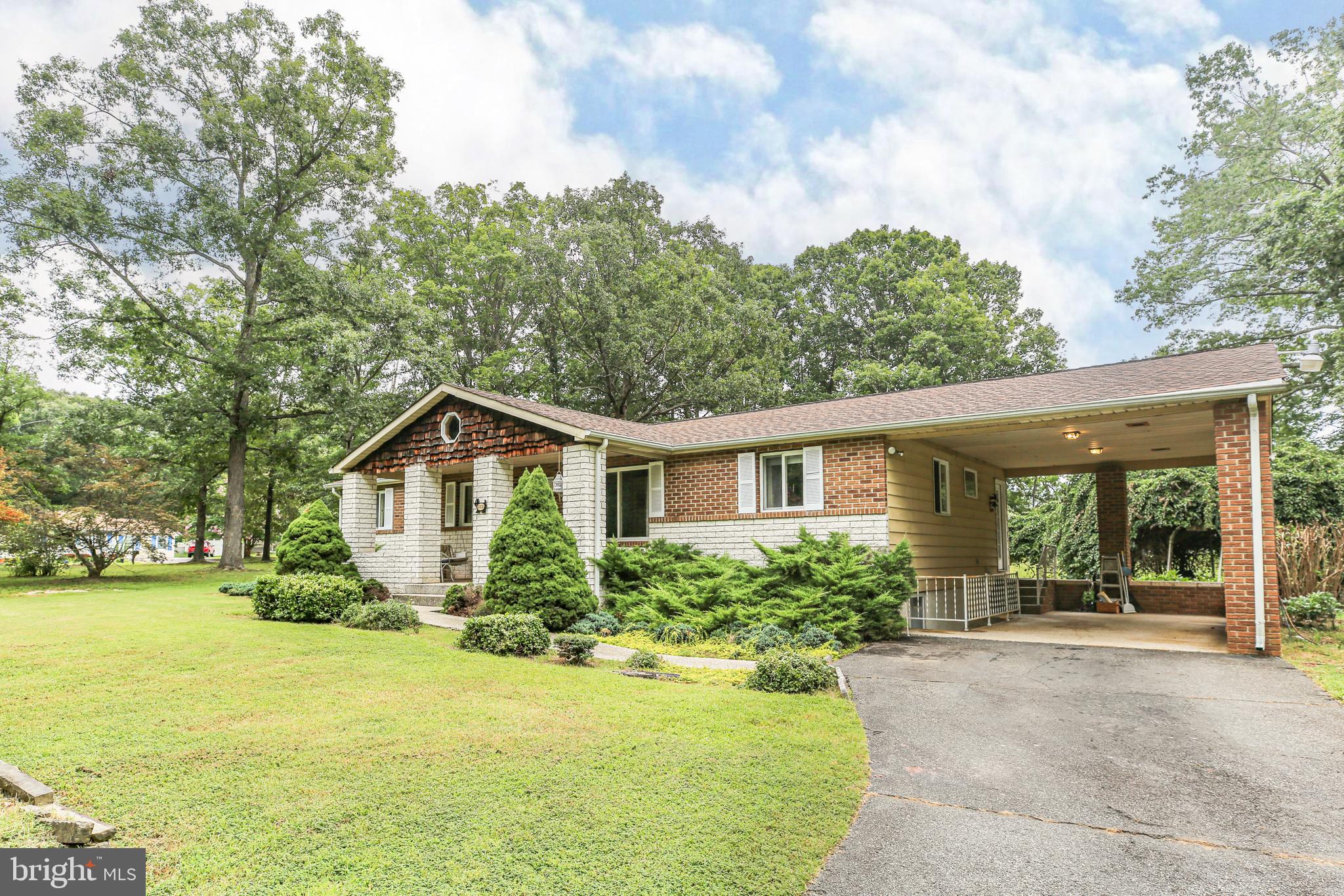 LAKEVIEW ESTATES - Residential