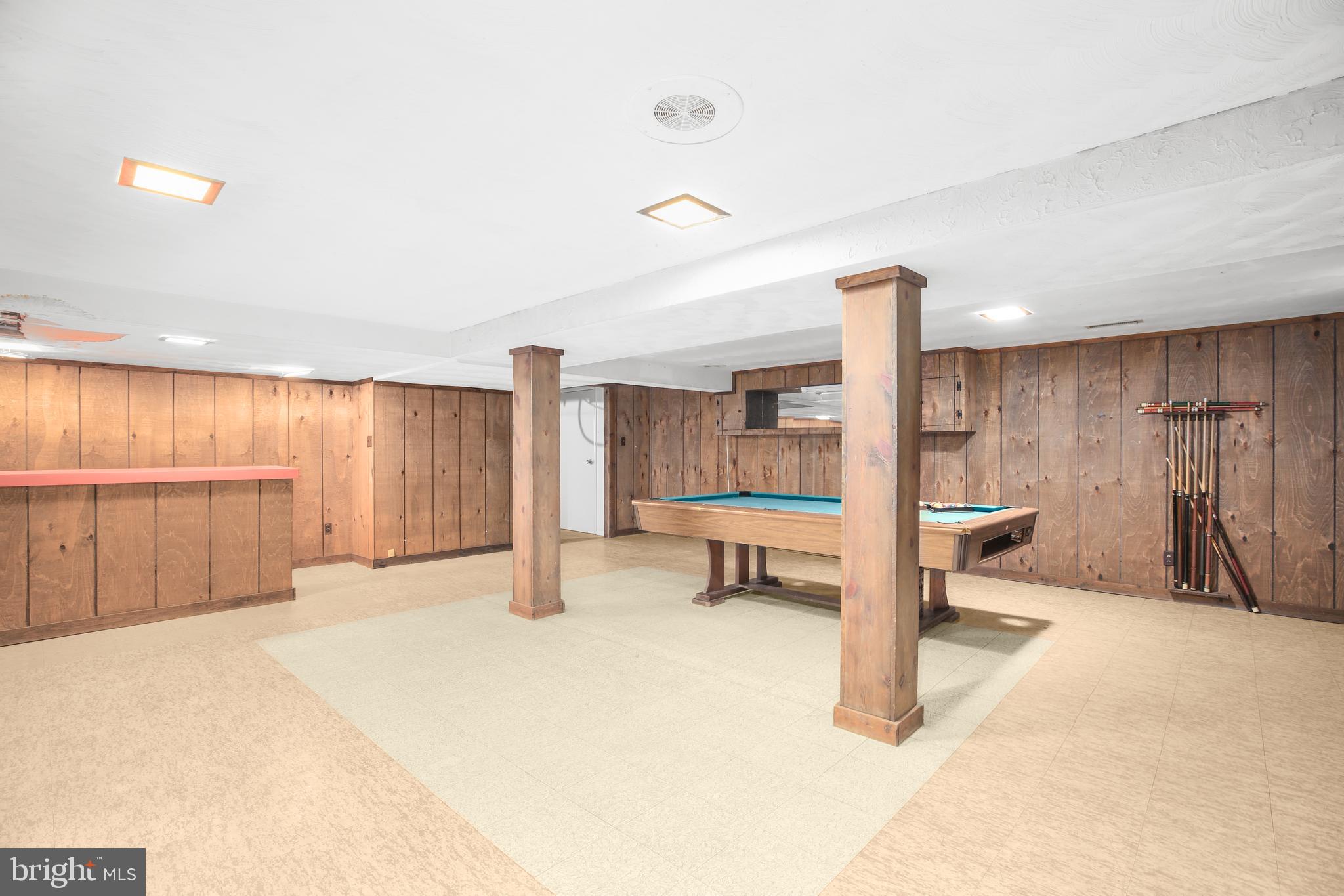 LAKEVIEW ESTATES - Residential