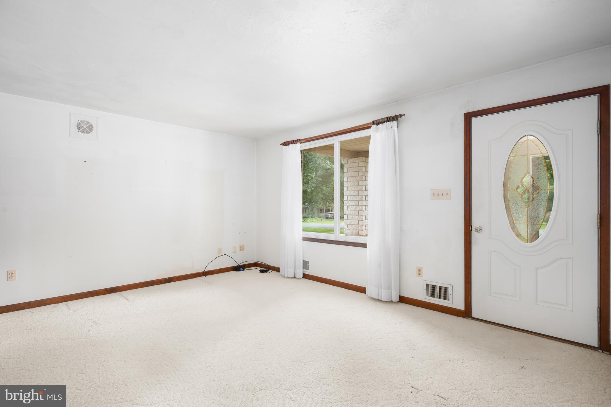 LAKEVIEW ESTATES - Residential