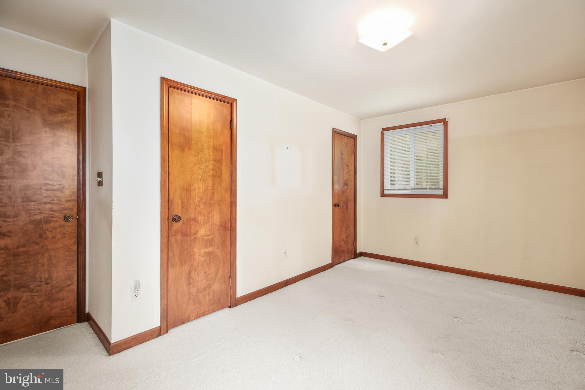 LAKEVIEW ESTATES - Residential