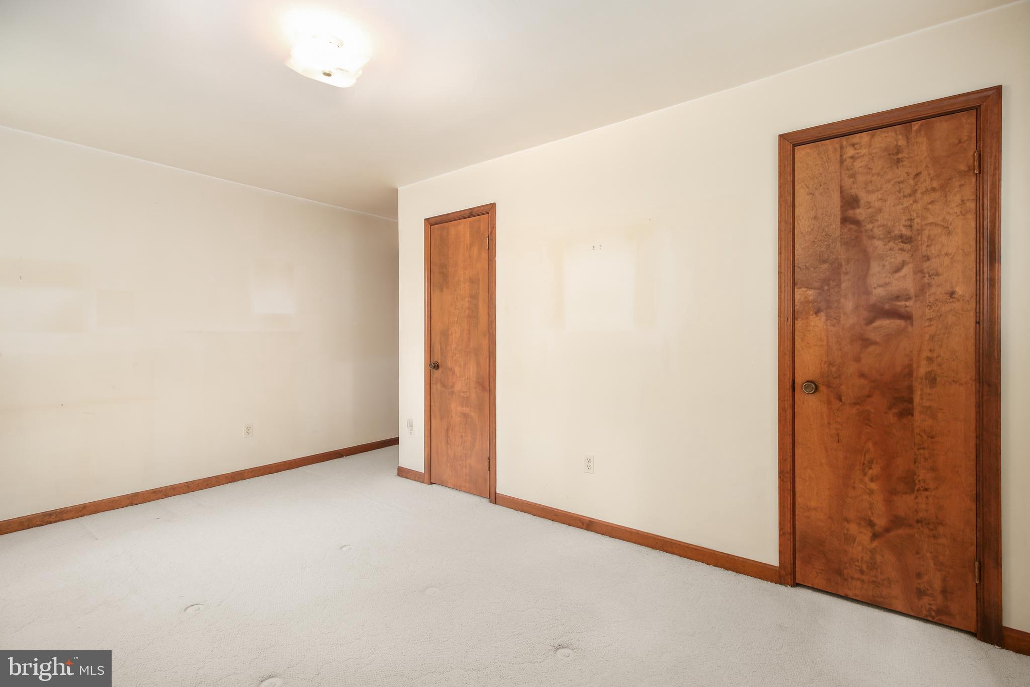 LAKEVIEW ESTATES - Residential