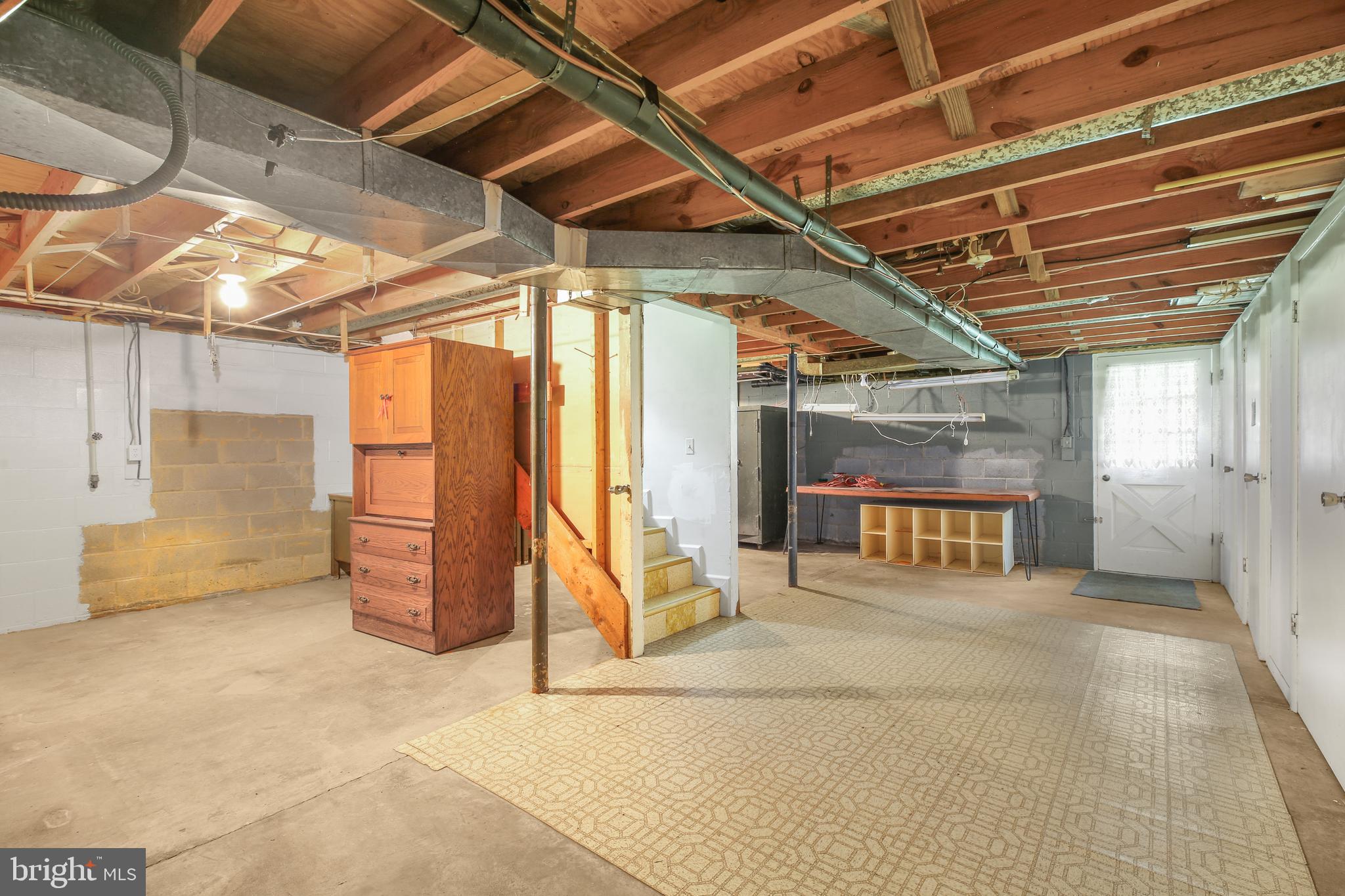 LAKEVIEW ESTATES - Residential