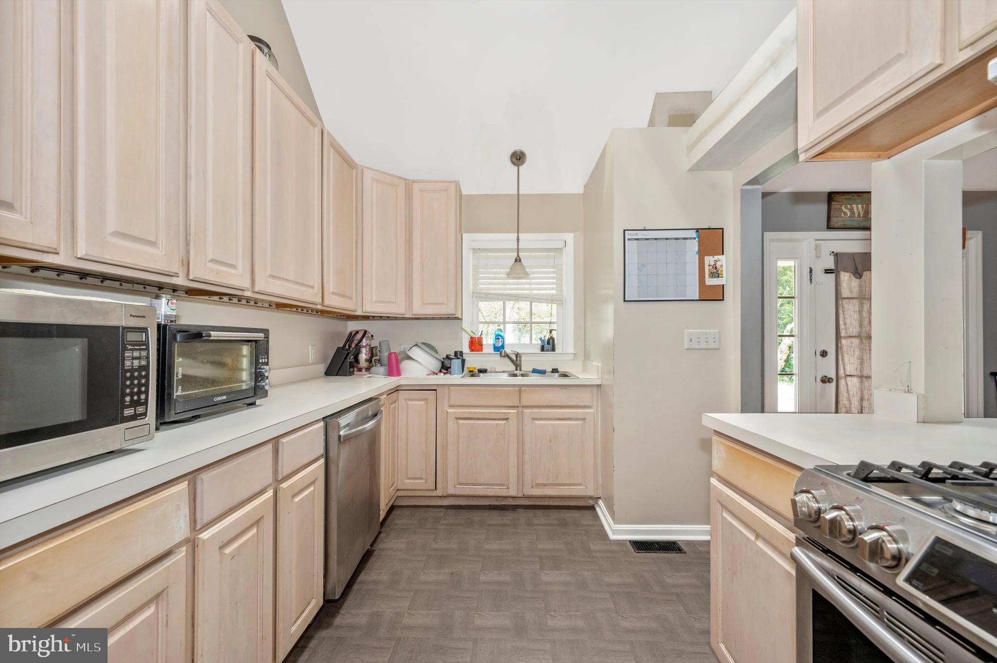 LAUREL RIDGE - Residential