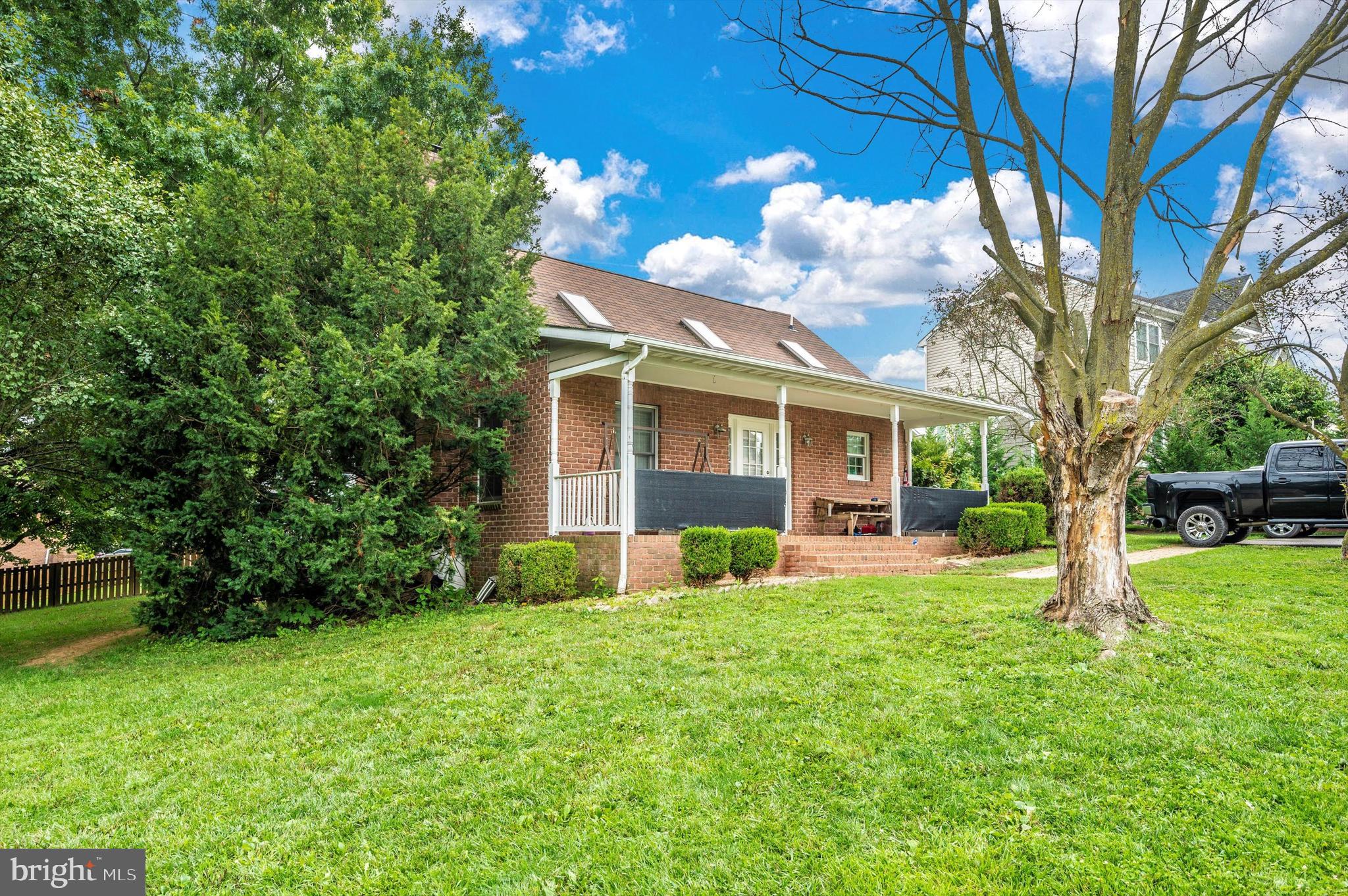 LAUREL RIDGE - Residential