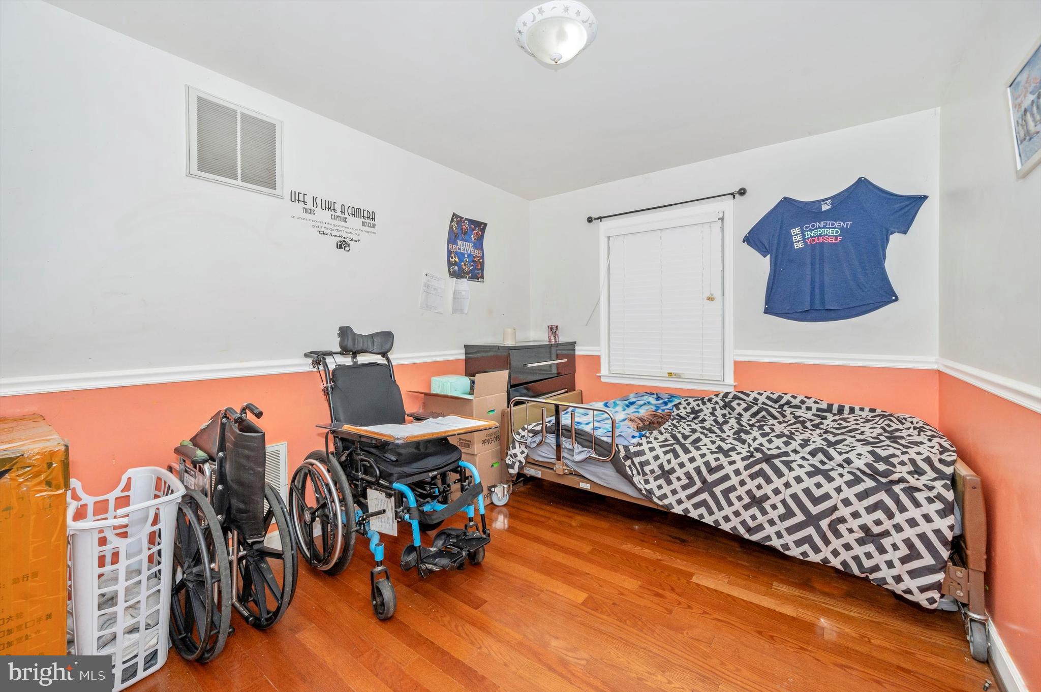 LAUREL RIDGE - Residential