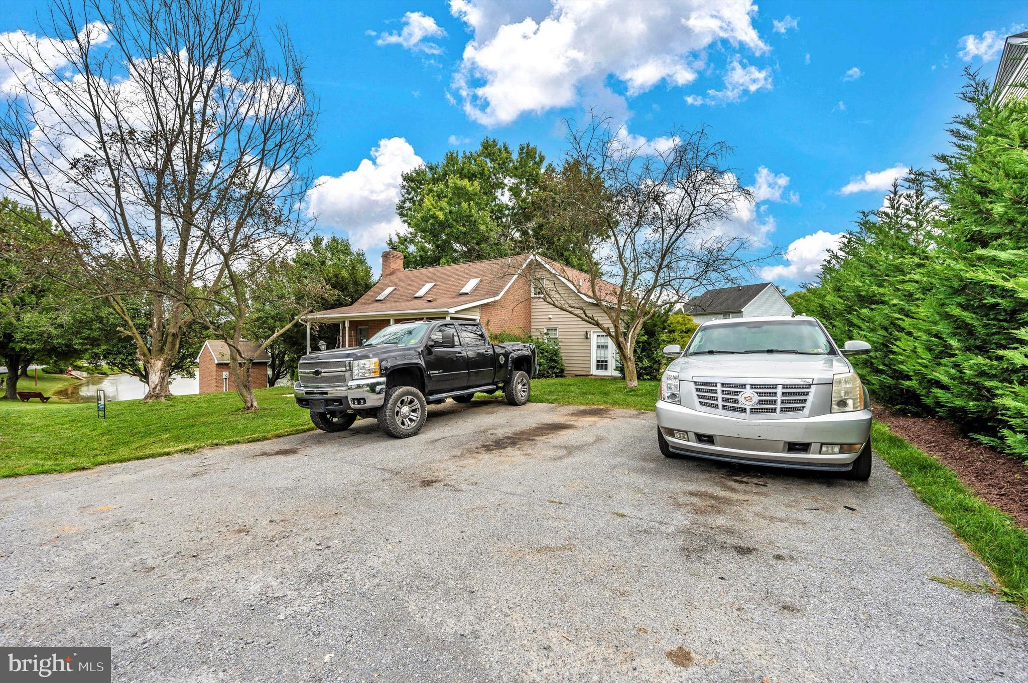 LAUREL RIDGE - Residential