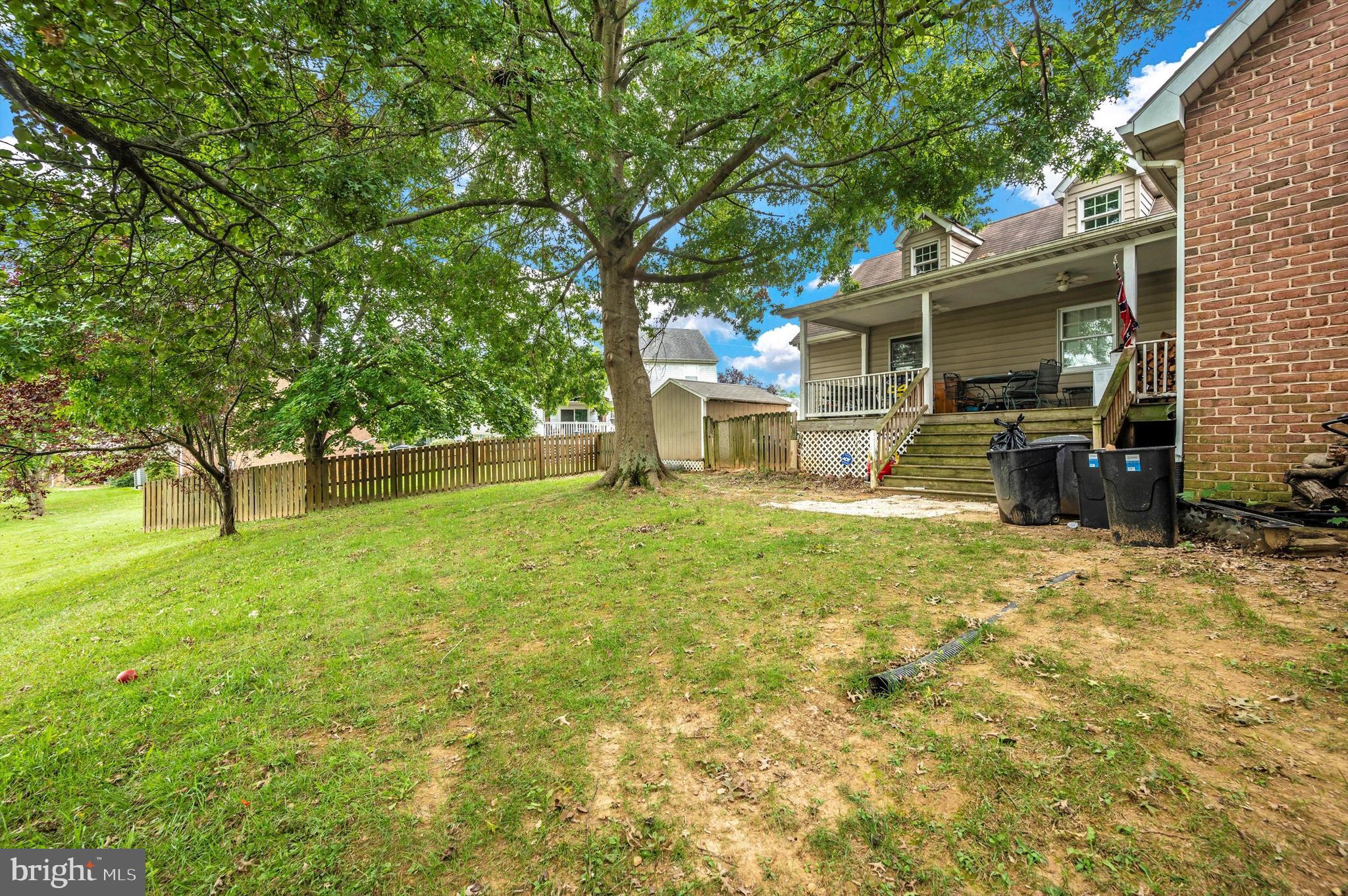 LAUREL RIDGE - Residential