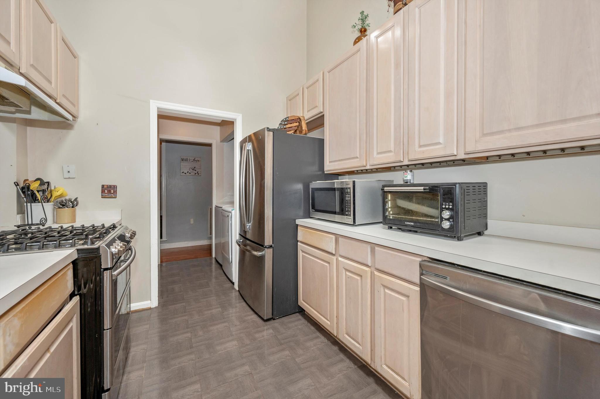 LAUREL RIDGE - Residential