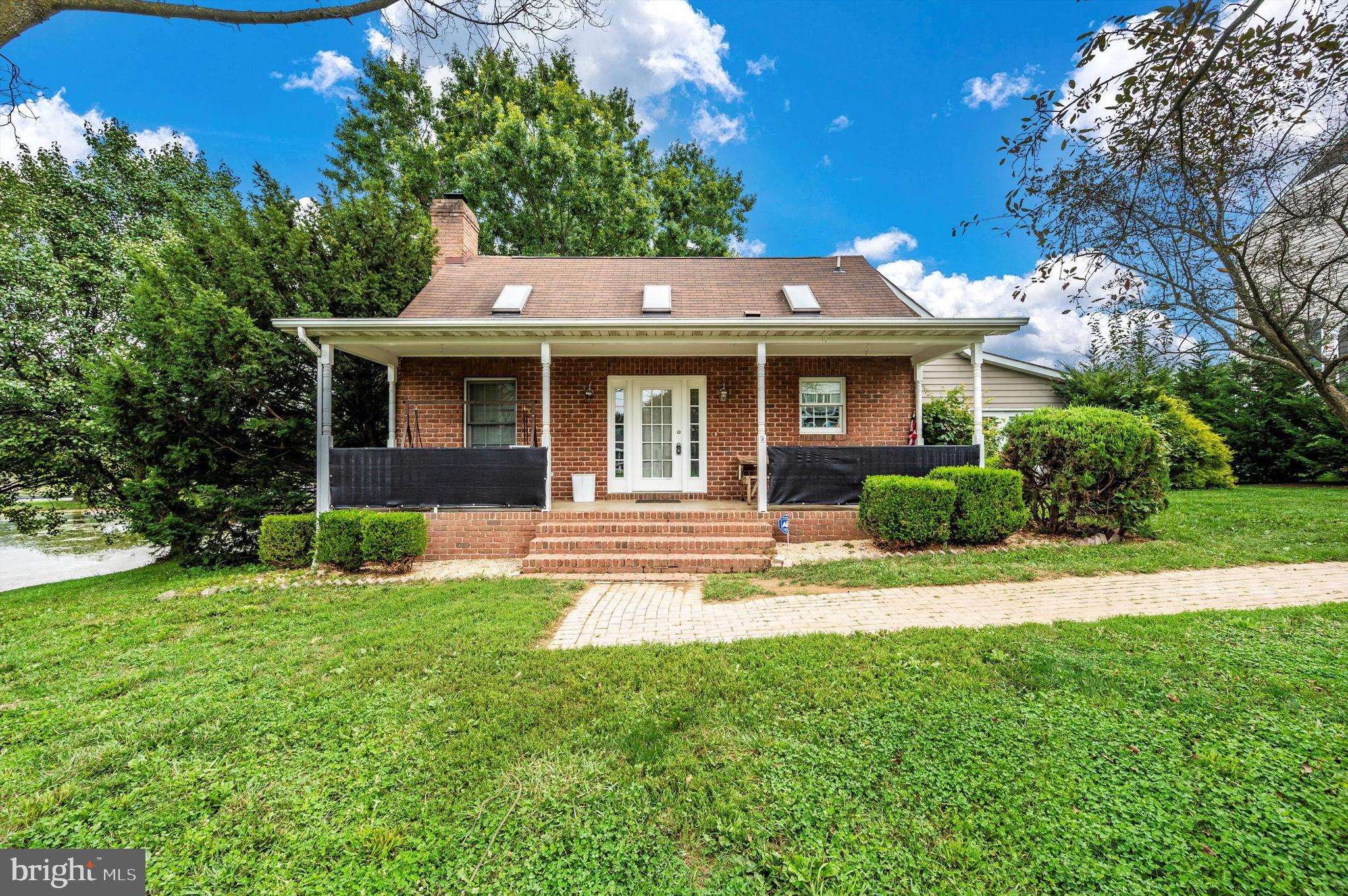 LAUREL RIDGE - Residential