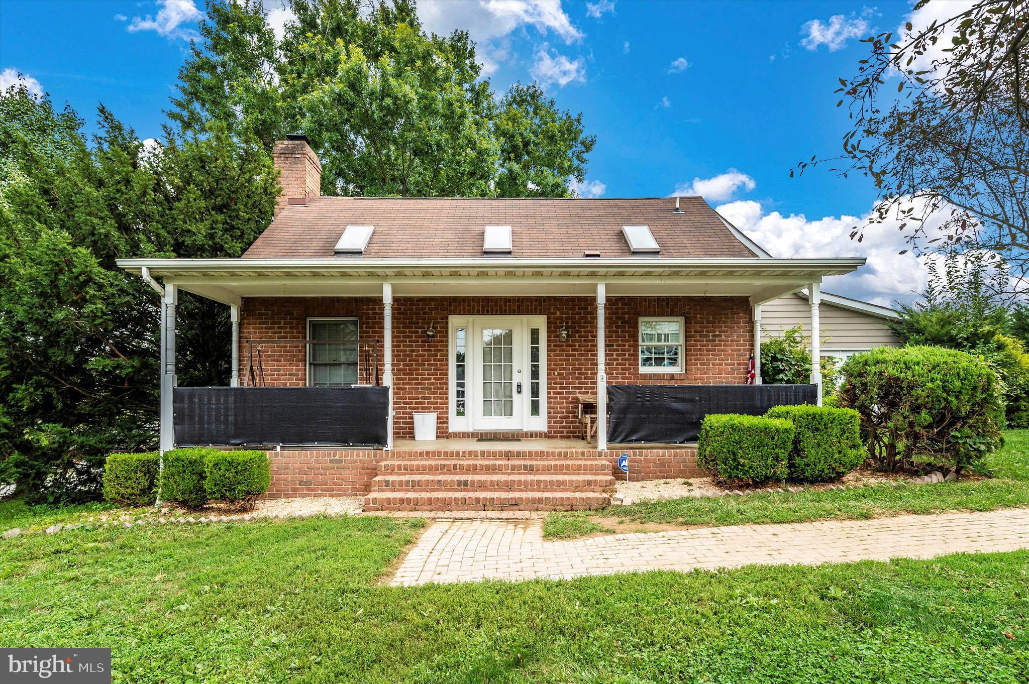 LAUREL RIDGE - Residential