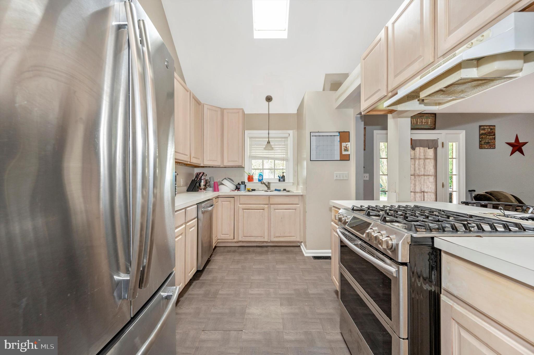 LAUREL RIDGE - Residential