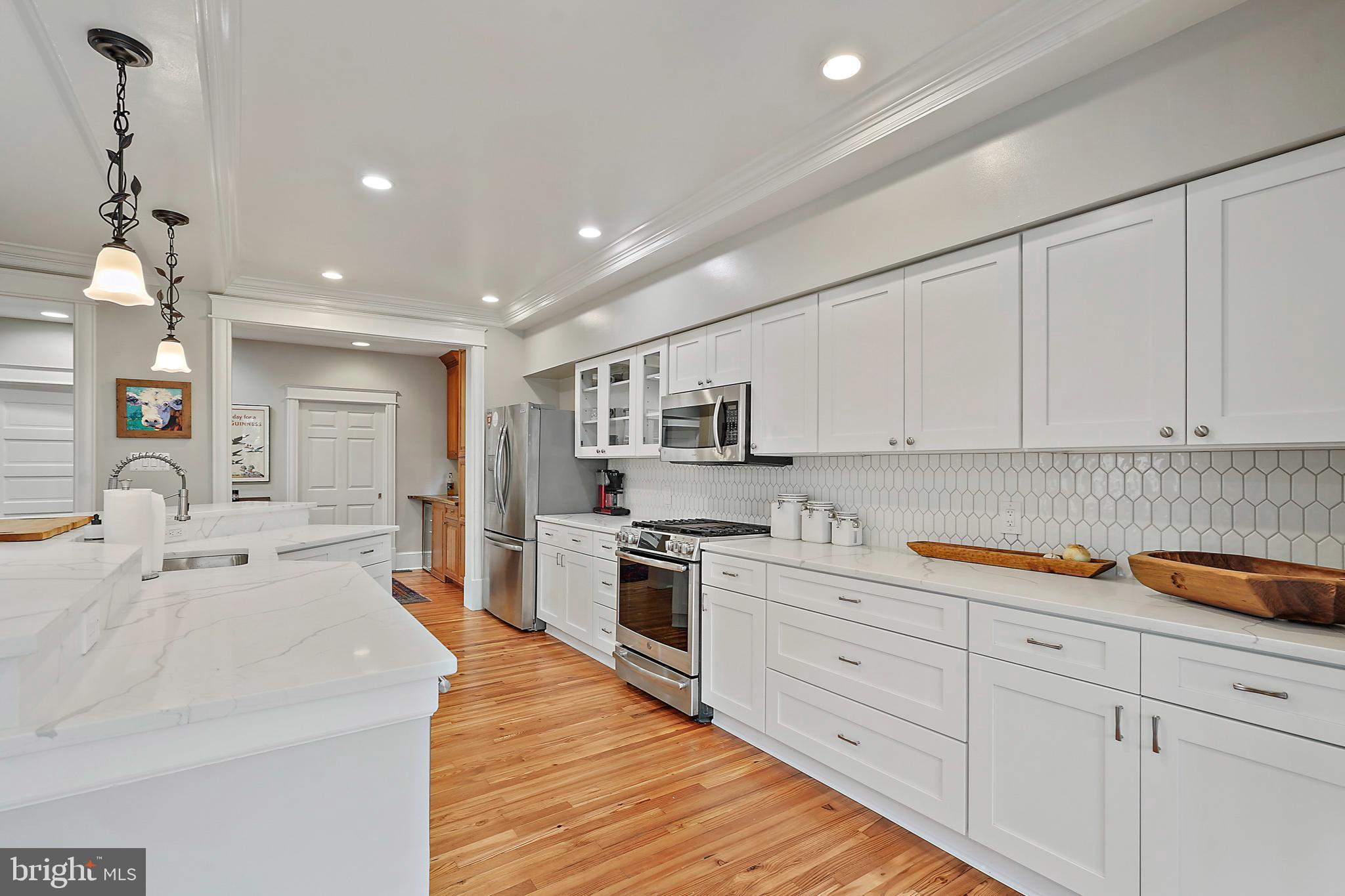 NW ALEXANDRIA - Residential Lease