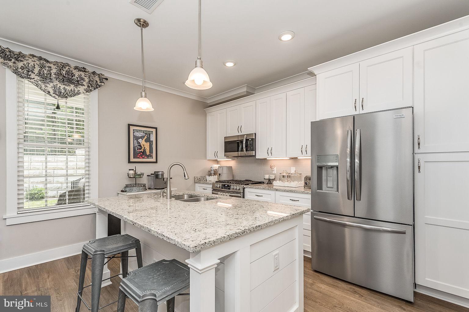 HOLLY HILLS - Residential