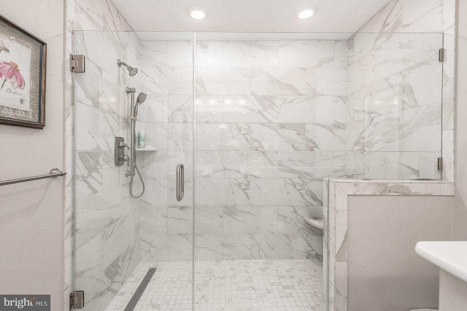 HOLLY HILLS - Residential