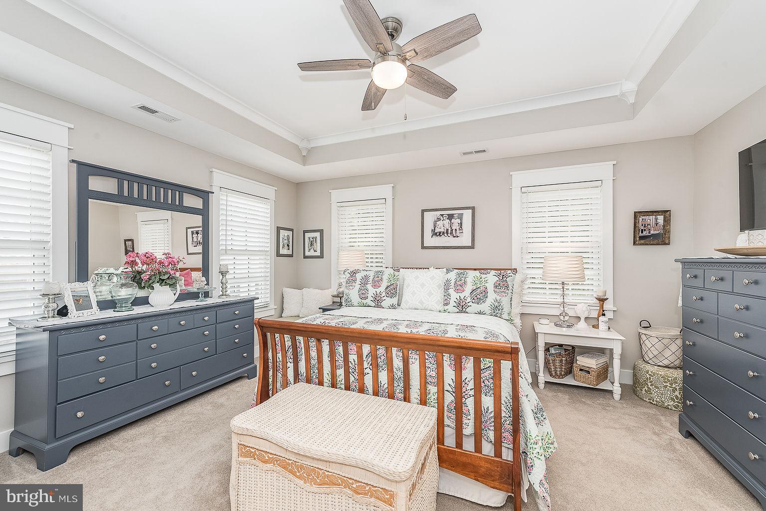 HOLLY HILLS - Residential