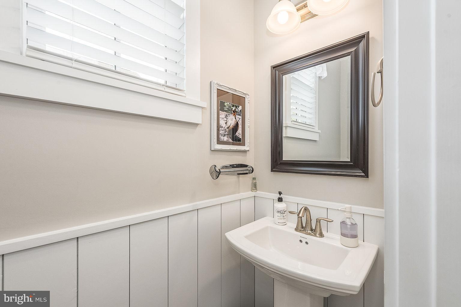 HOLLY HILLS - Residential