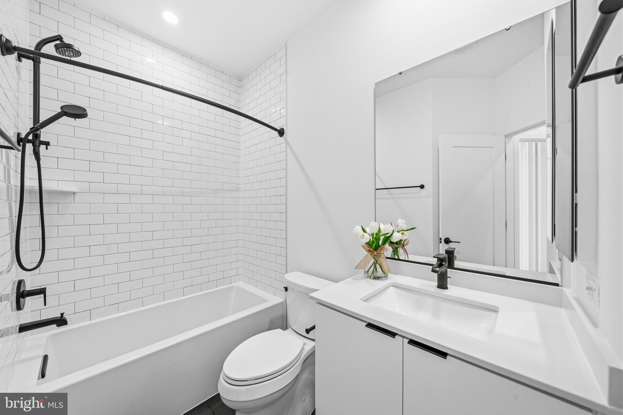 TYSONS RIDGE - Residential
