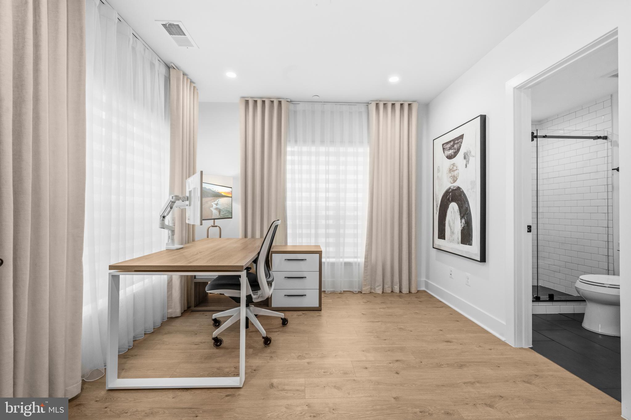 TYSONS RIDGE - Residential