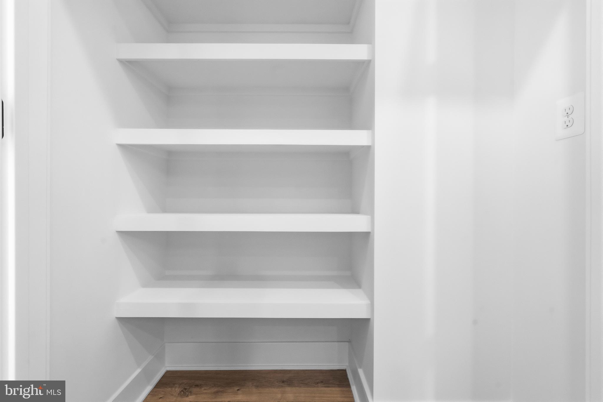 TYSONS RIDGE - Residential