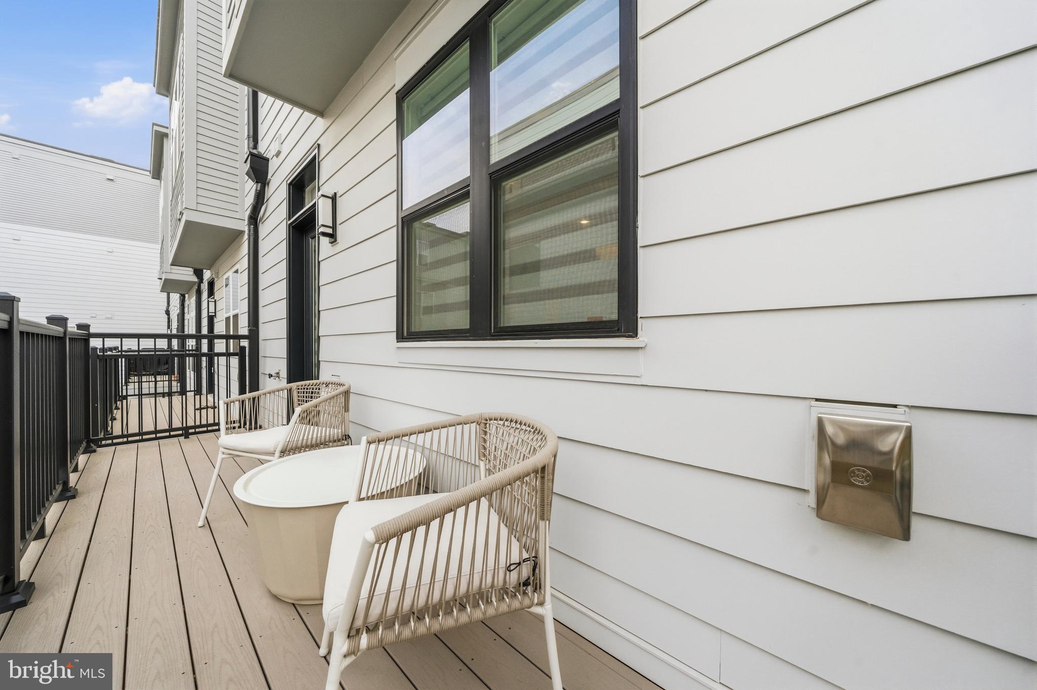 TYSONS RIDGE - Residential