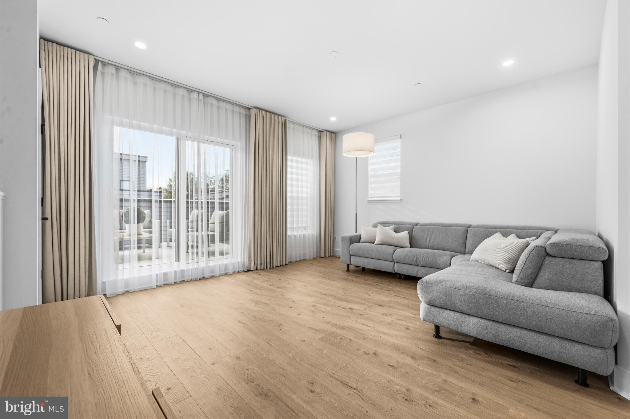 TYSONS RIDGE - Residential