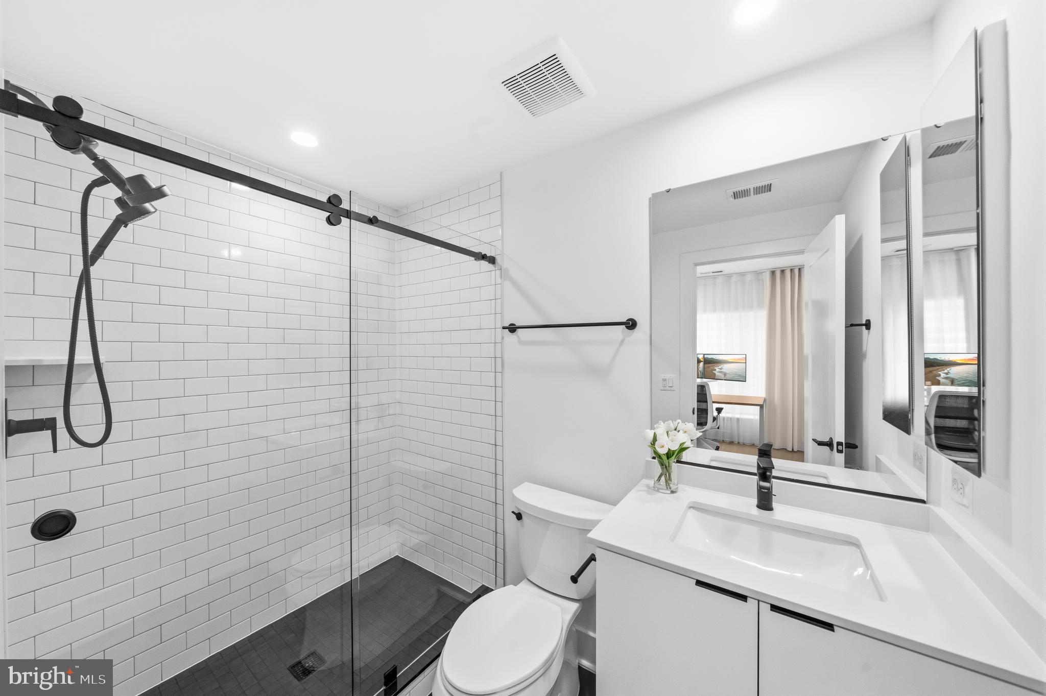 TYSONS RIDGE - Residential