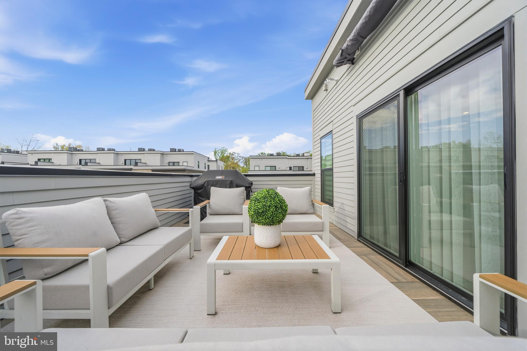 TYSONS RIDGE - Residential