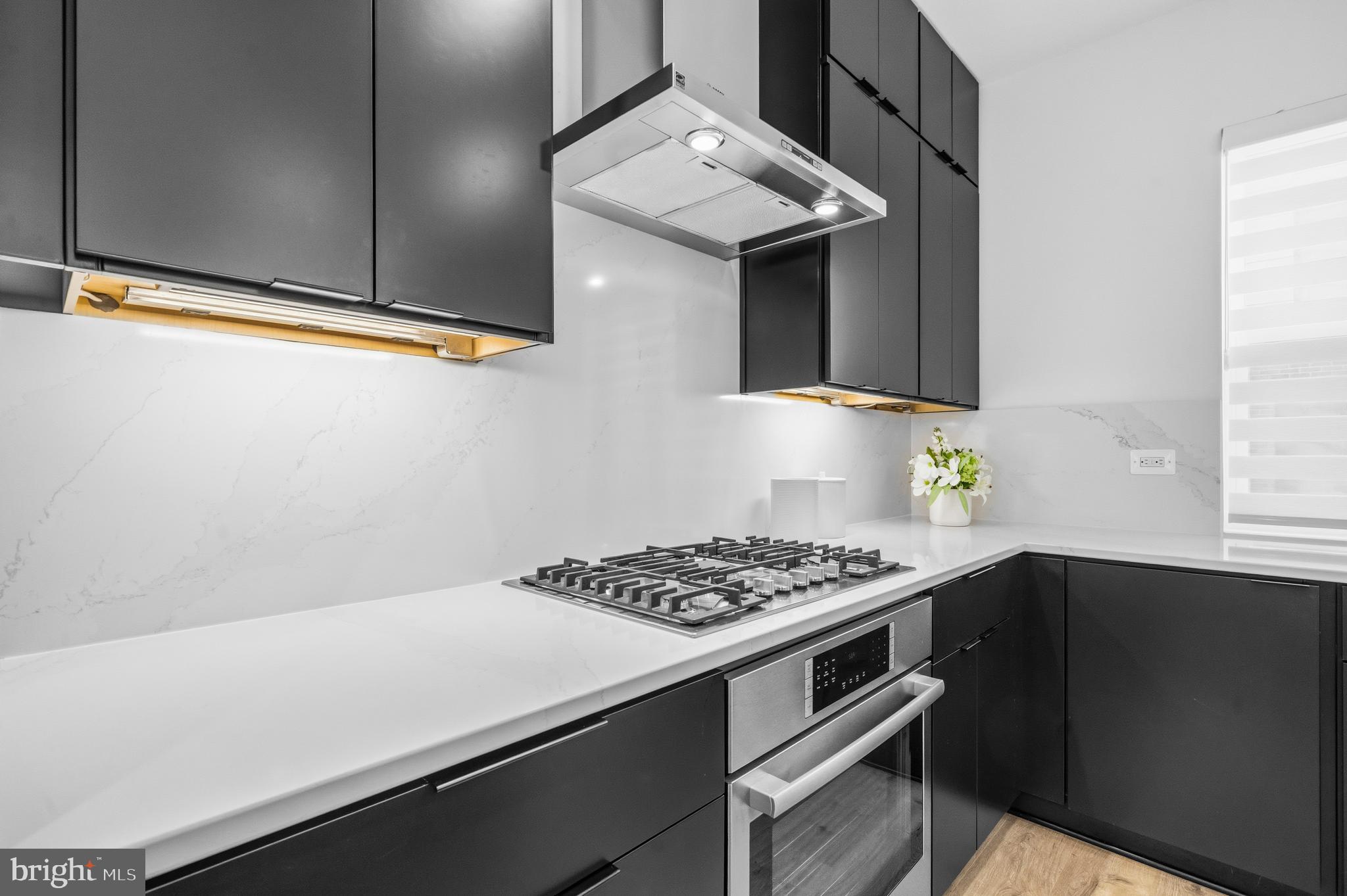 TYSONS RIDGE - Residential