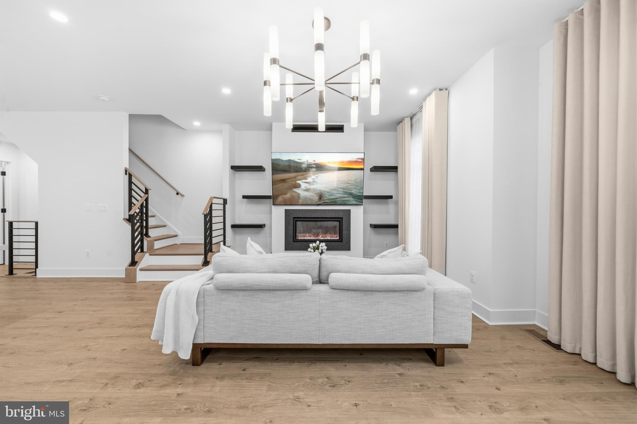 TYSONS RIDGE - Residential