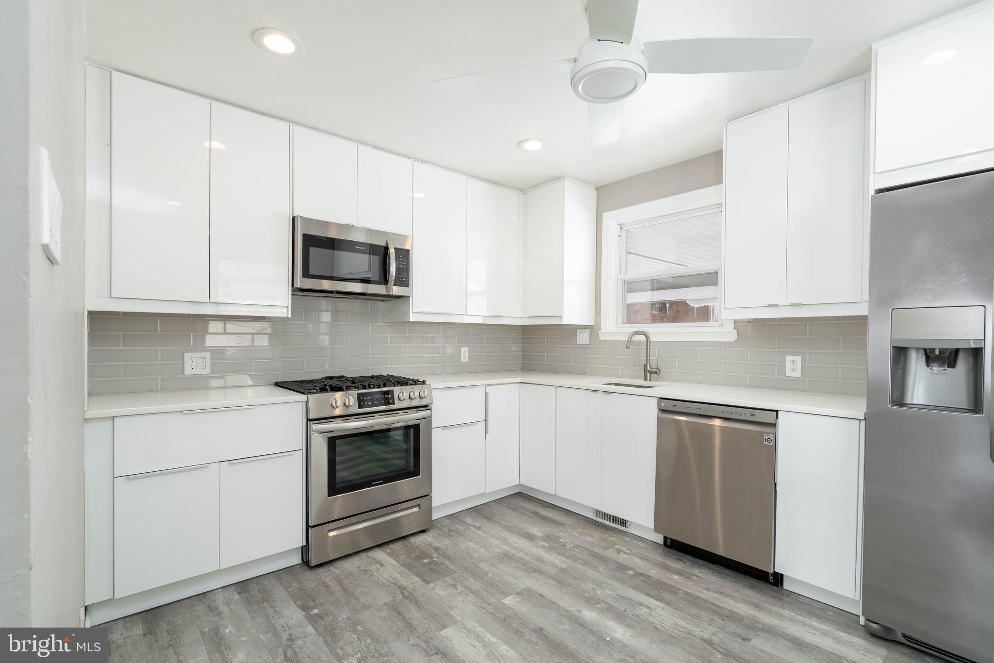 ACADEMY GARDENS - Residential