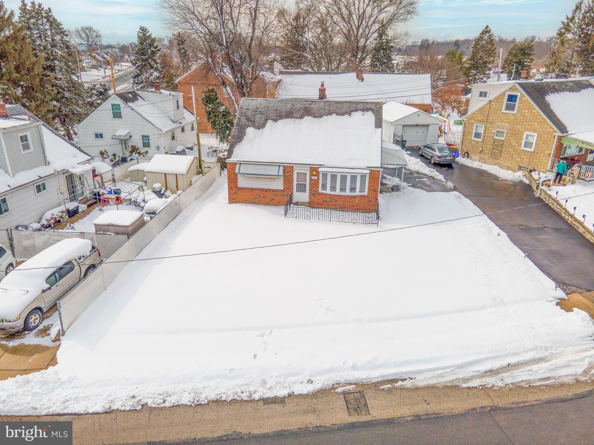 ACADEMY GARDENS - Residential