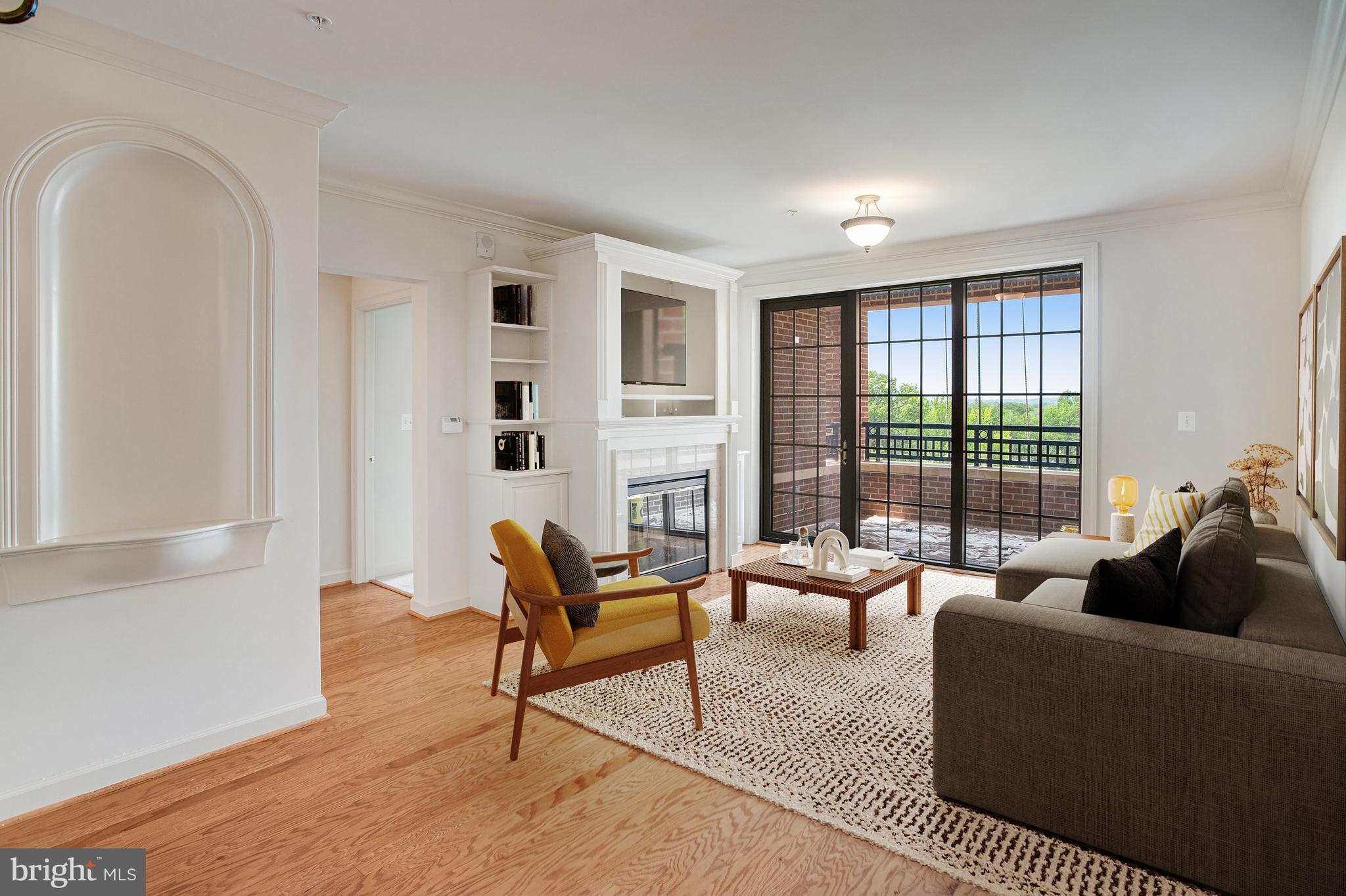 485 HARBOR SIDE STREET 813