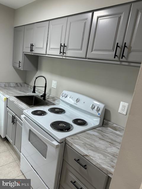 PINEWOOD SOUTH - Residential Lease