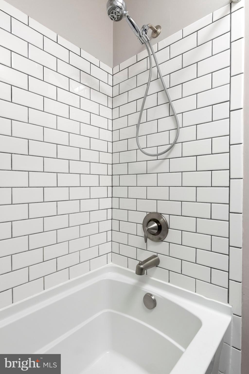 ARUNDEL GARDENS - Residential