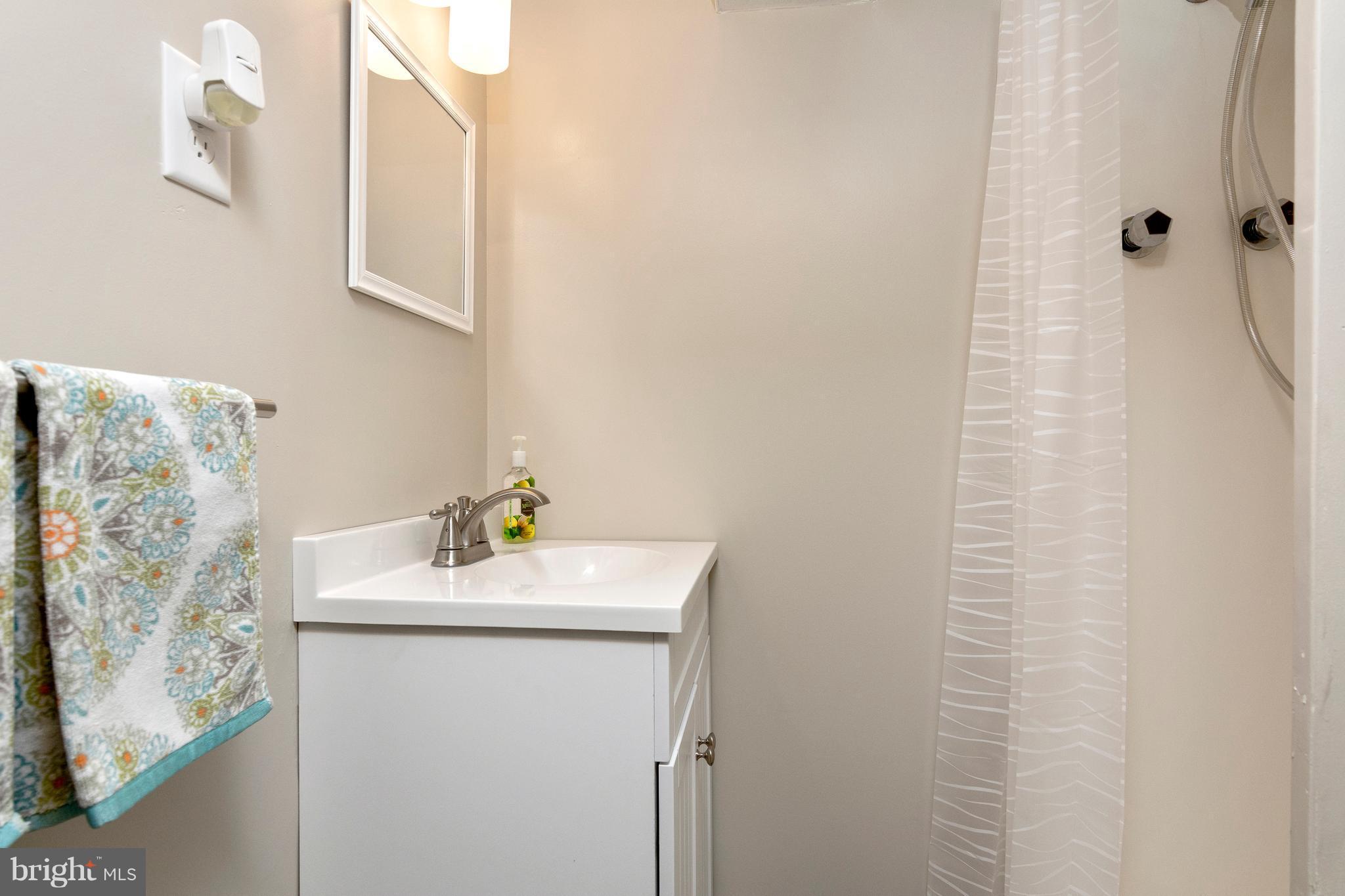 ARUNDEL GARDENS - Residential