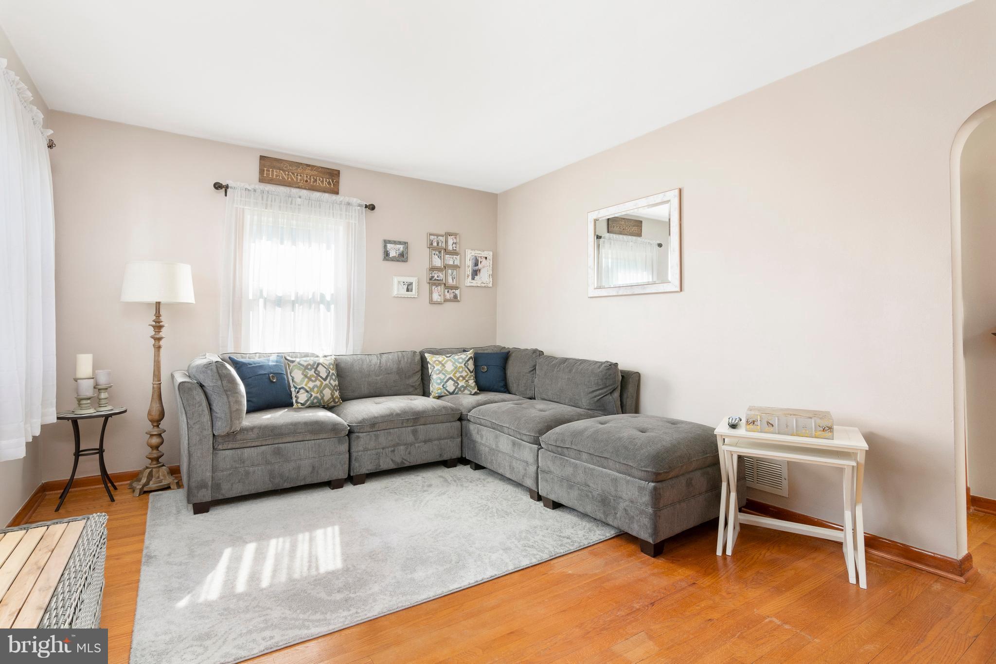 ARUNDEL GARDENS - Residential