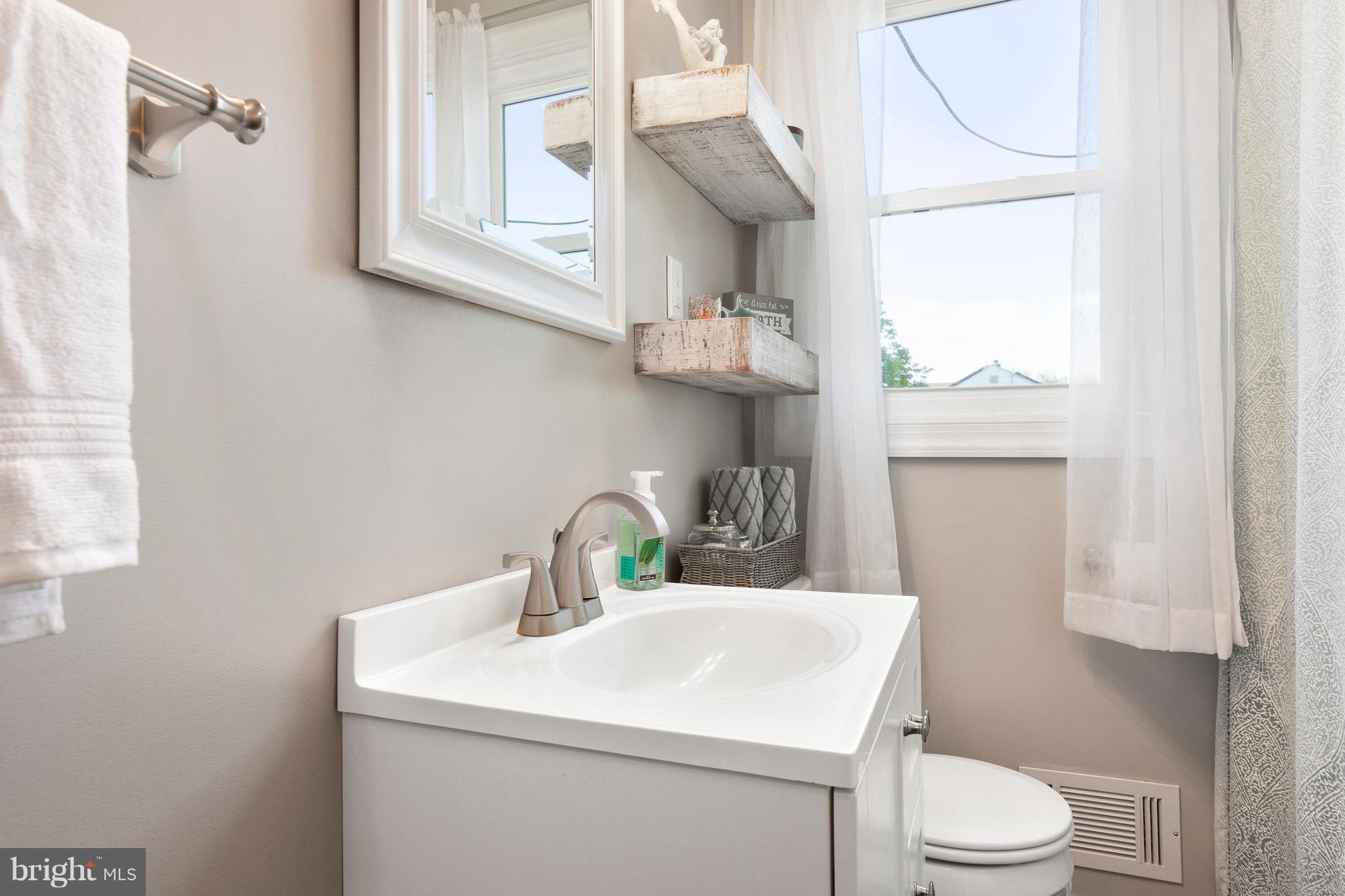 ARUNDEL GARDENS - Residential