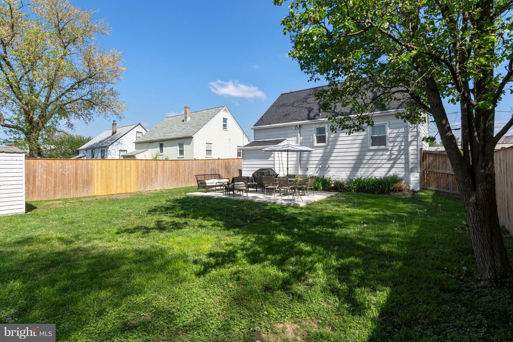 ARUNDEL GARDENS - Residential