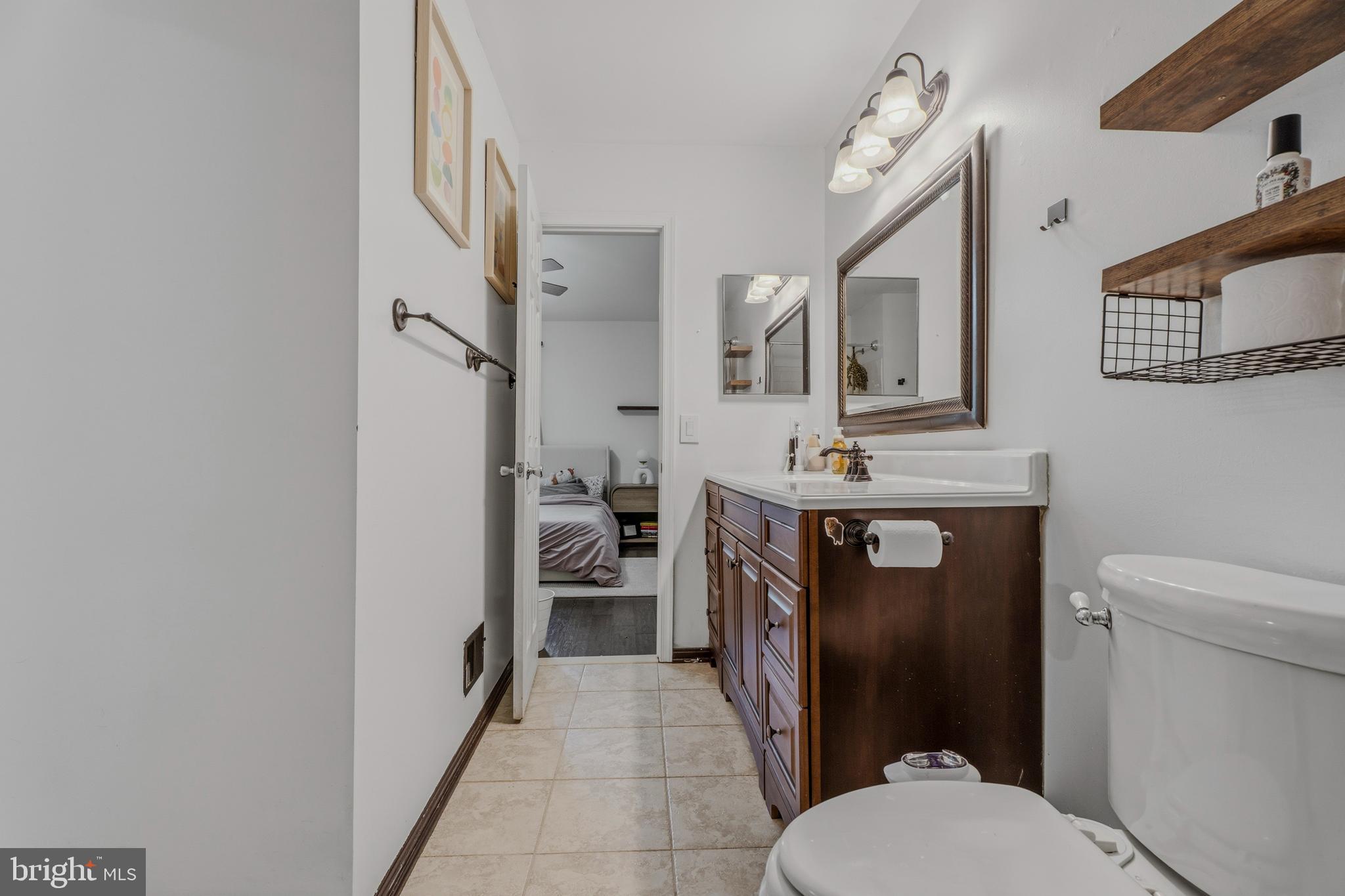 GLENSHIRE TOWNE - Residential