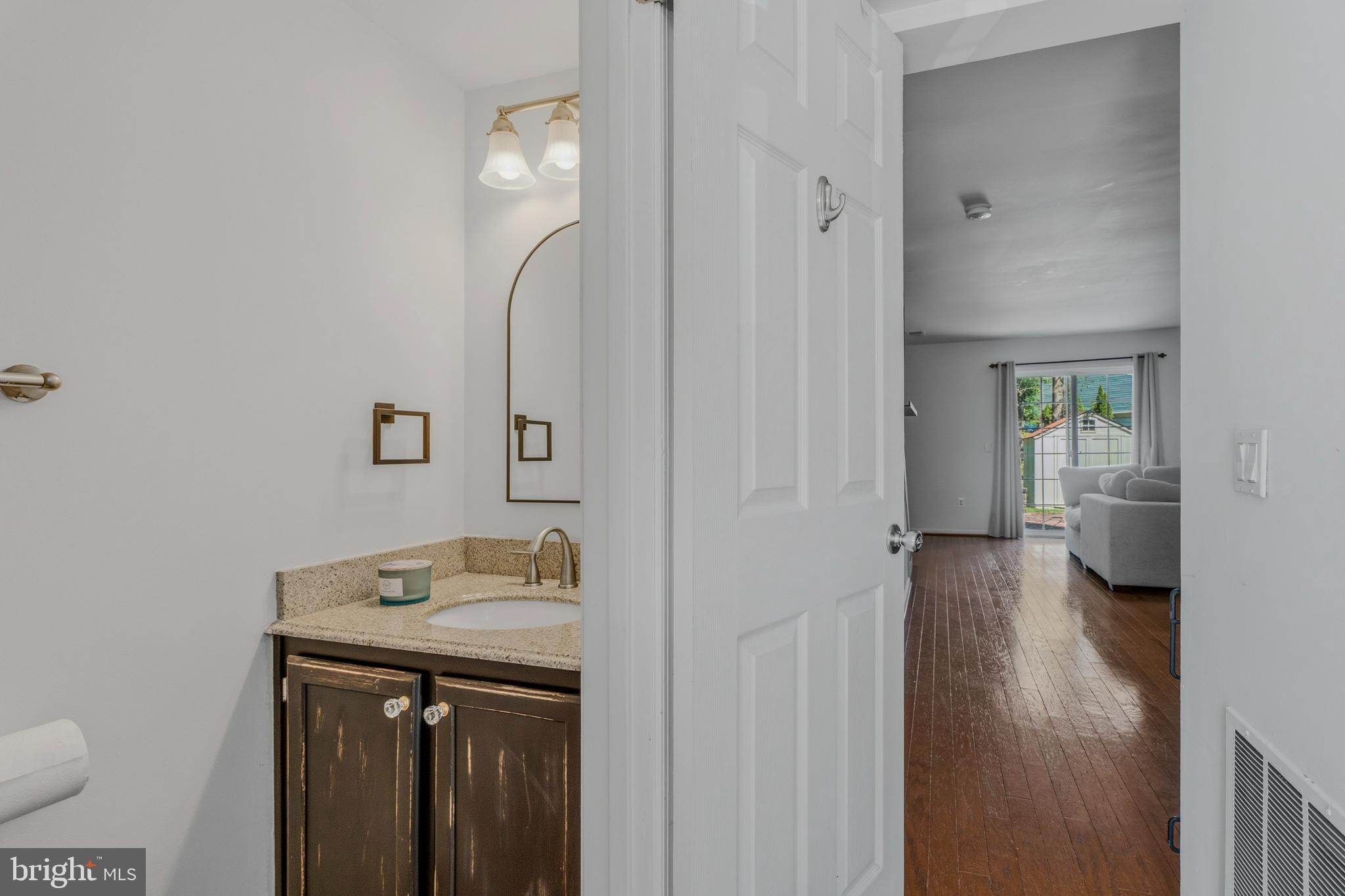 GLENSHIRE TOWNE - Residential