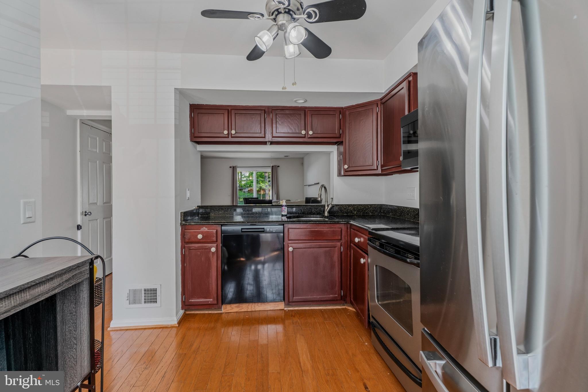 GLENSHIRE TOWNE - Residential