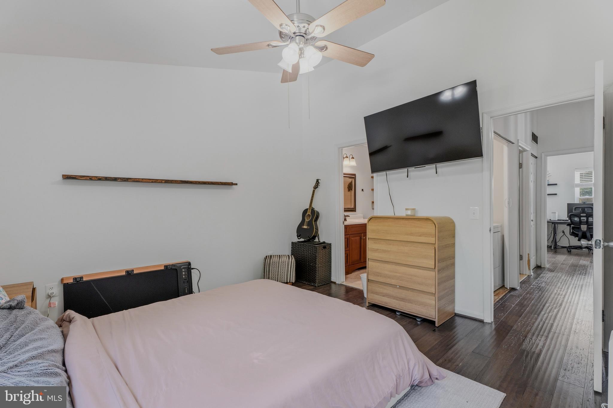 GLENSHIRE TOWNE - Residential