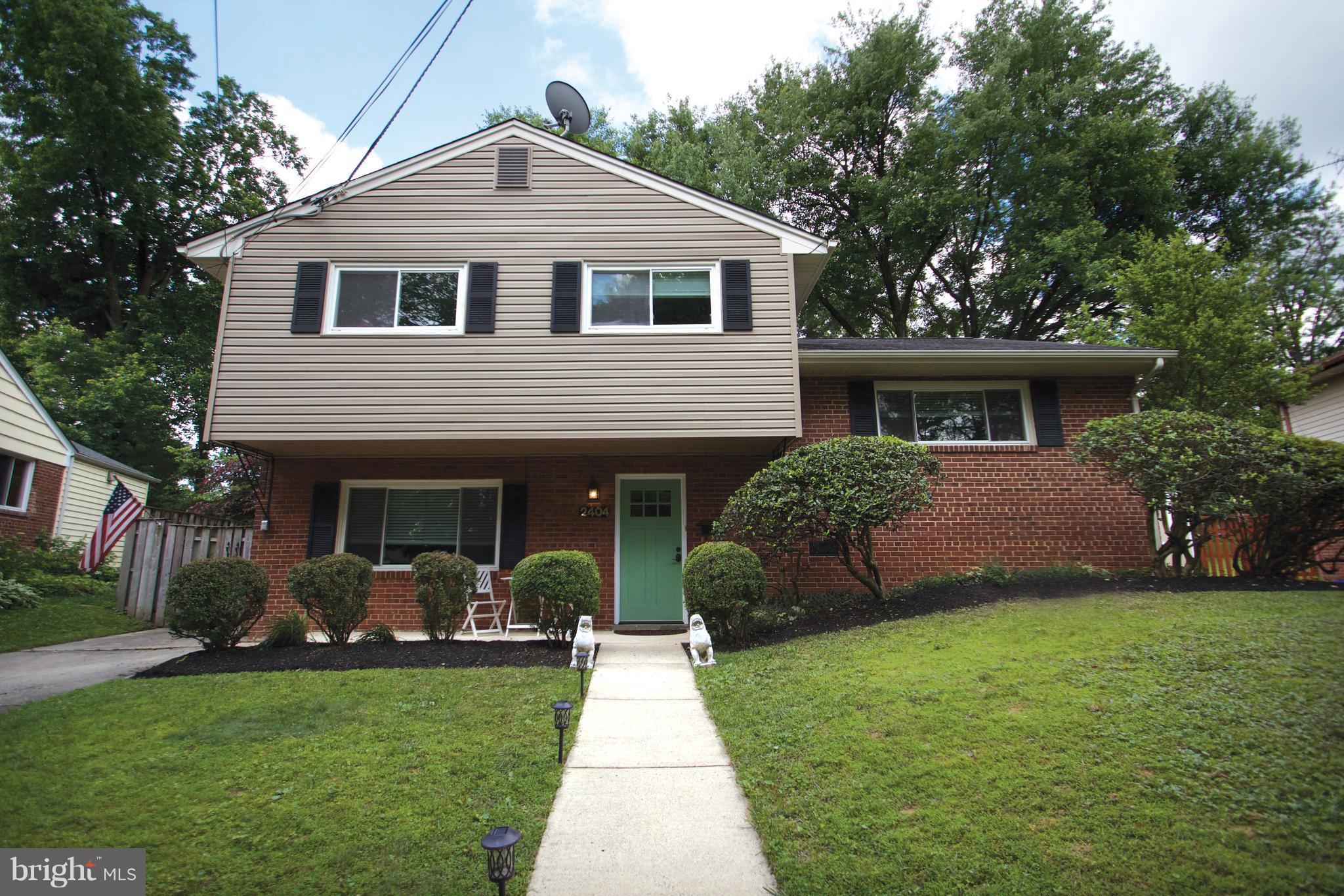 Sited perfectly on a quiet cul-de-sac, this sun-filled split-level w/ updated, eat-in kit w/ SS appli & granite counters; hwd flrs; fresh paint; beautifully crafted crown moldings; fenced-in backyard w/ brick patio; gorgeous landscaping & its location in a sidewalk community! Located inside the beltway I-495, near Metro & within steps of Rock Creek Pk