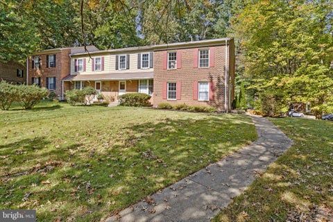 Photo of 6401 Old Scotts Court, SPRINGFIELD, VA 22152 (MLS # VAFX2344670)