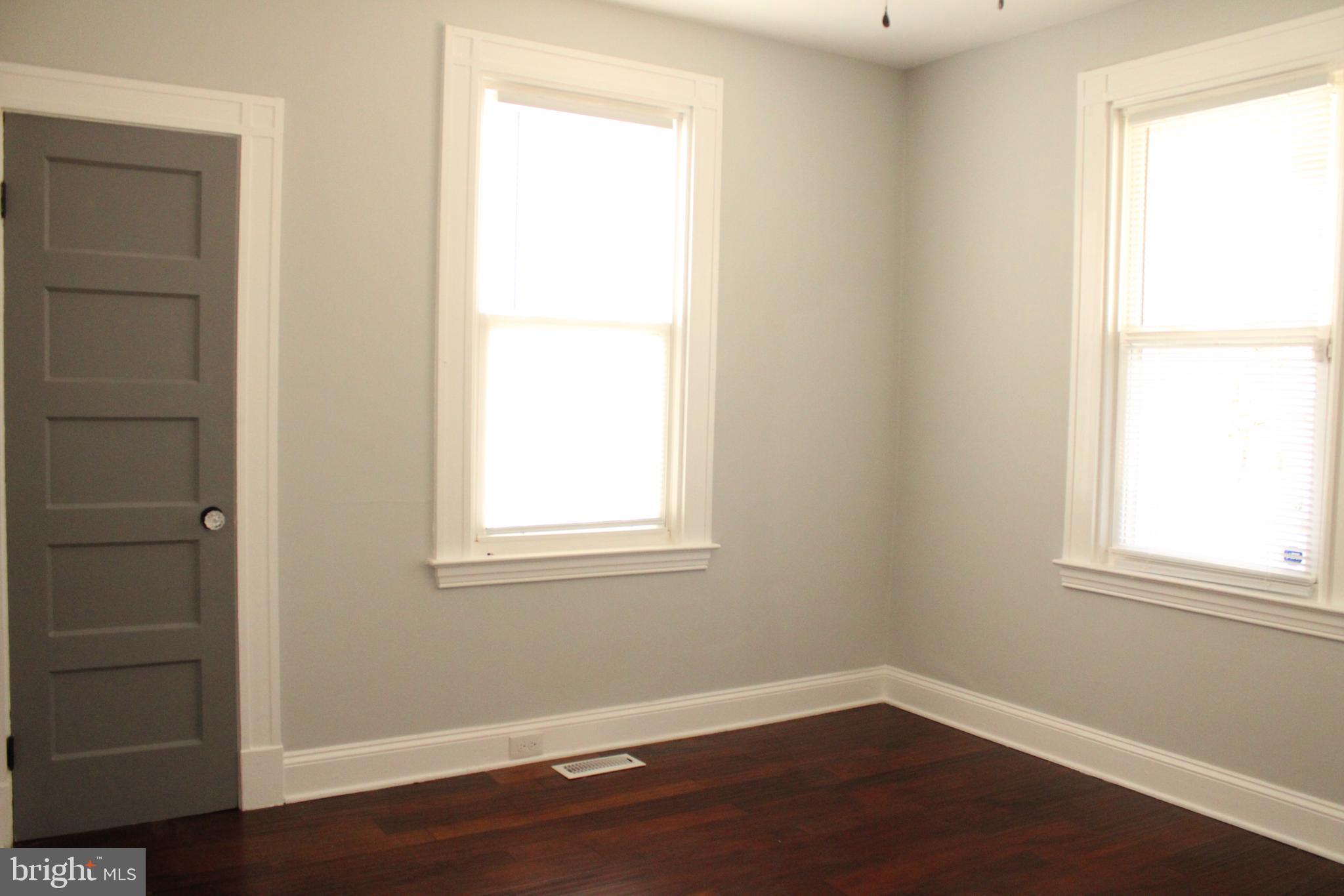 CROSS COUNTRY - Residential