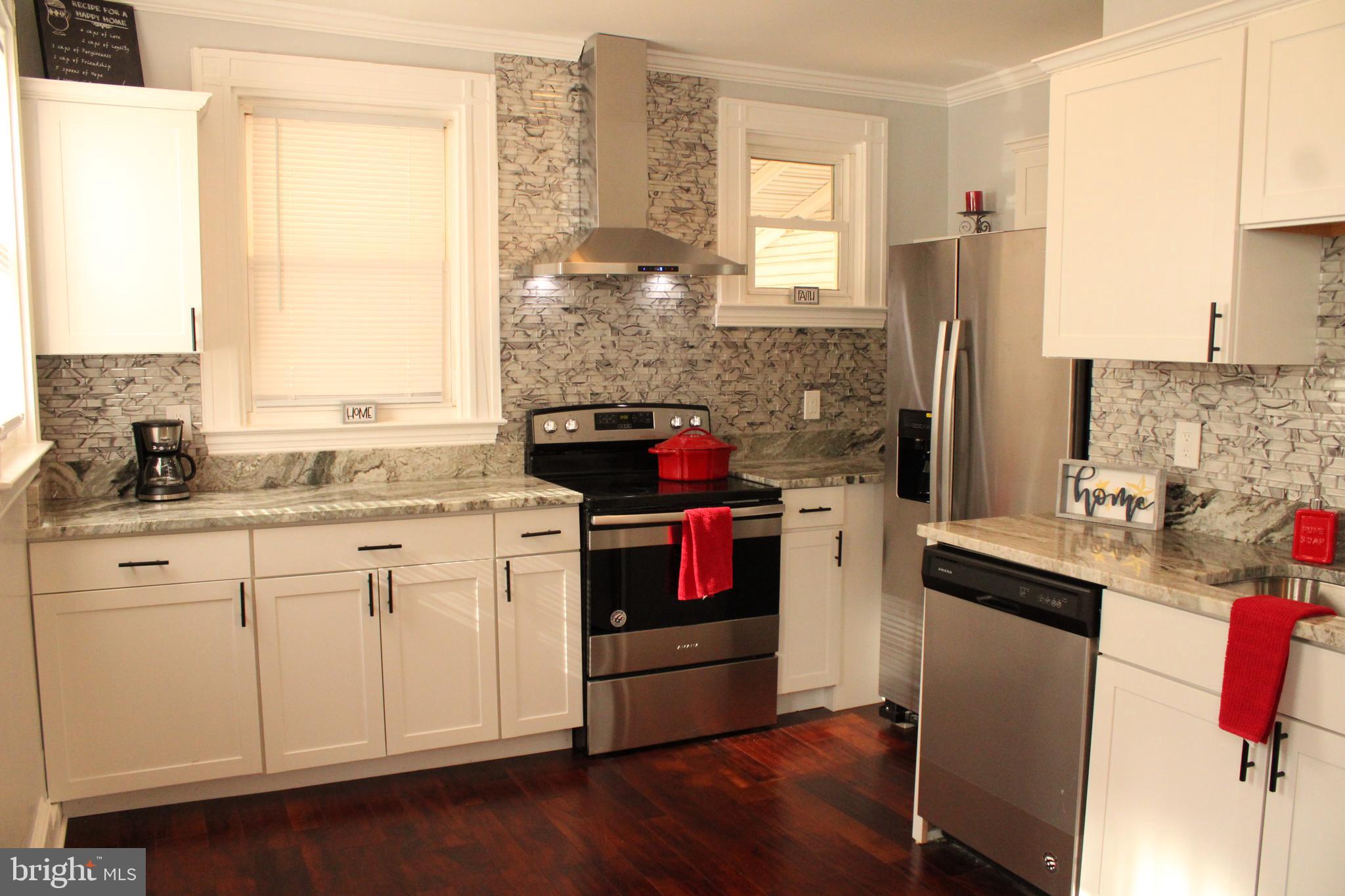 CROSS COUNTRY - Residential