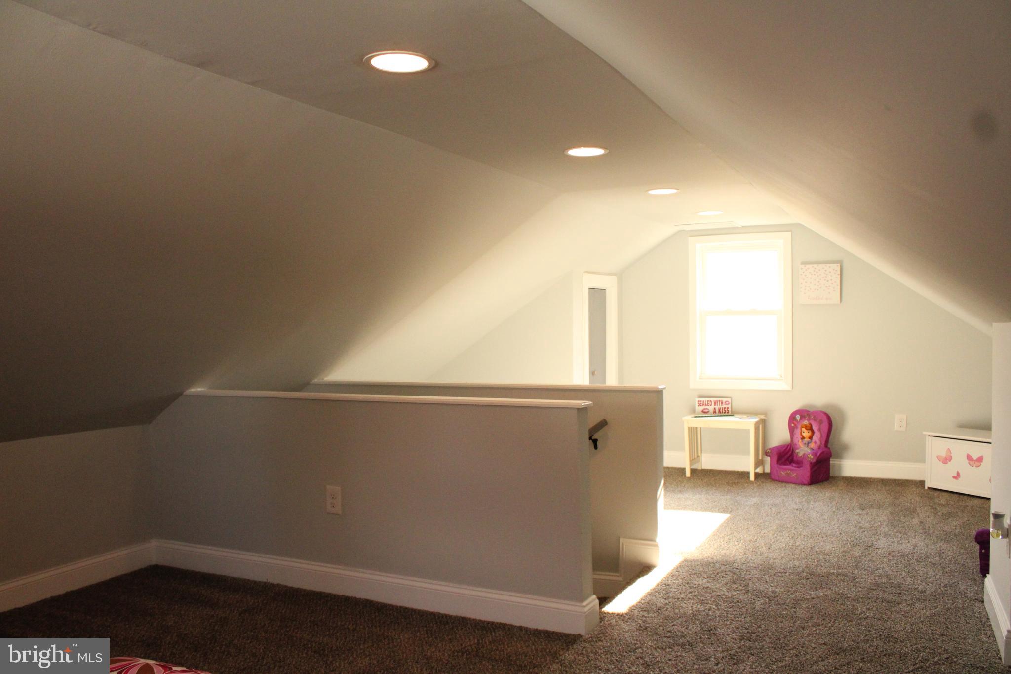 CROSS COUNTRY - Residential