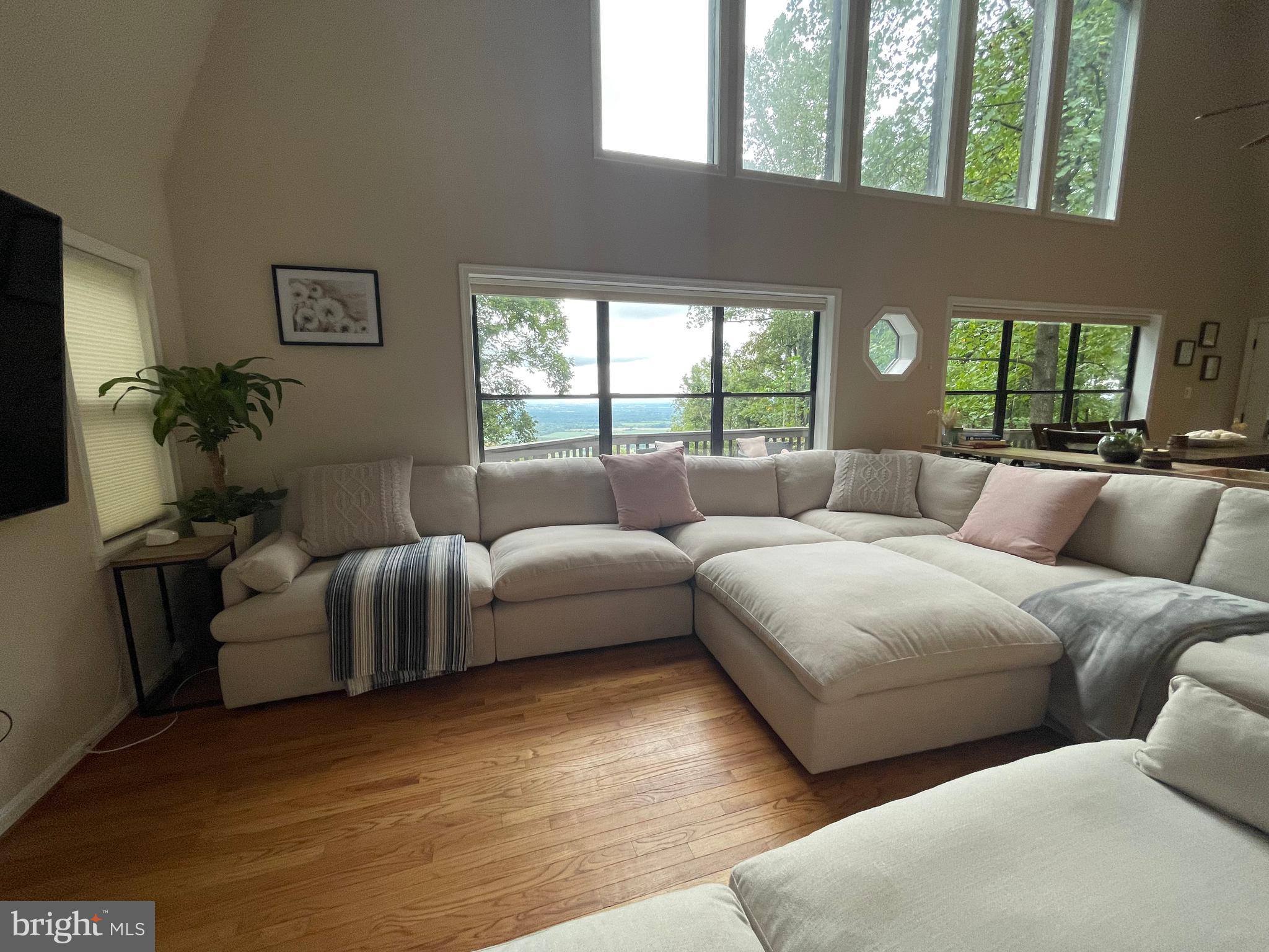 BULL RUN ESTATES - Residential