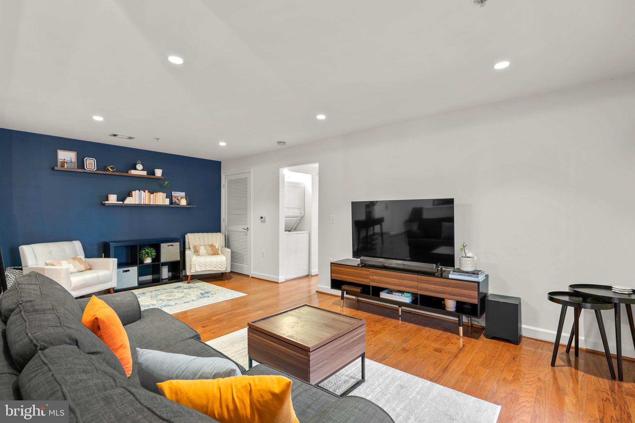 WEST VILLAGE OF SHIRLINGTON - Residential Lease